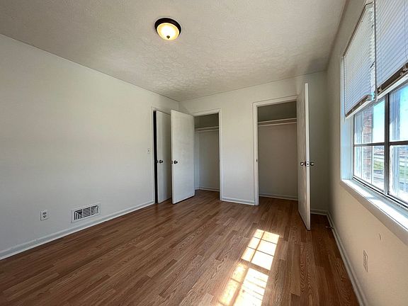 5th image of 389 Mimosa Dr