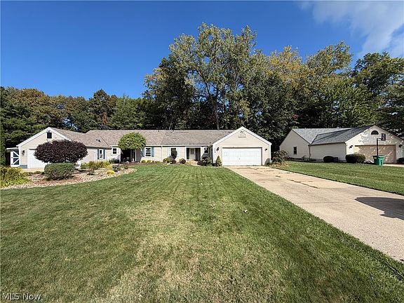 2nd image of 556 Greenside Dr