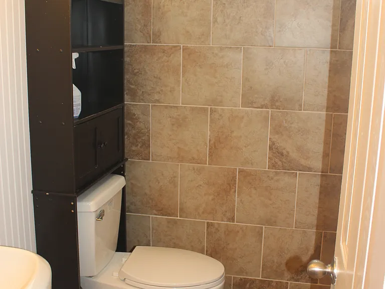 246 Hill Ct — Photo 8