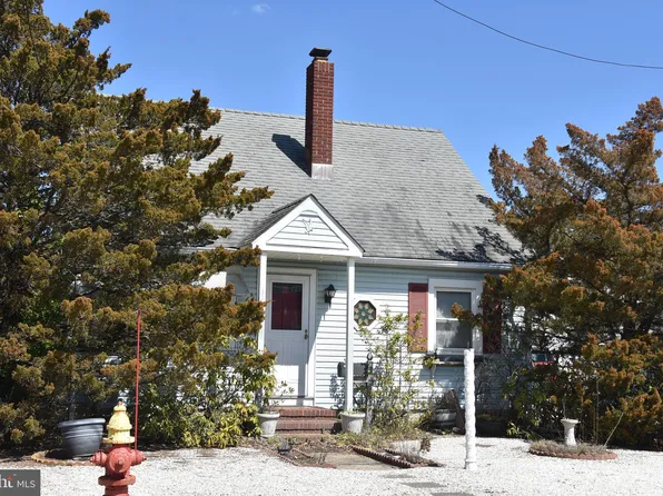 237 N 20th St, Surf City, NJ 08008