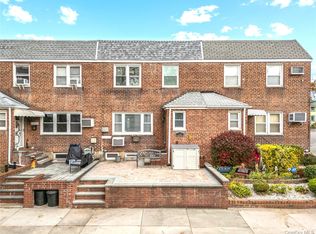 15481 Riverside Dr, Whitestone, NY 11357