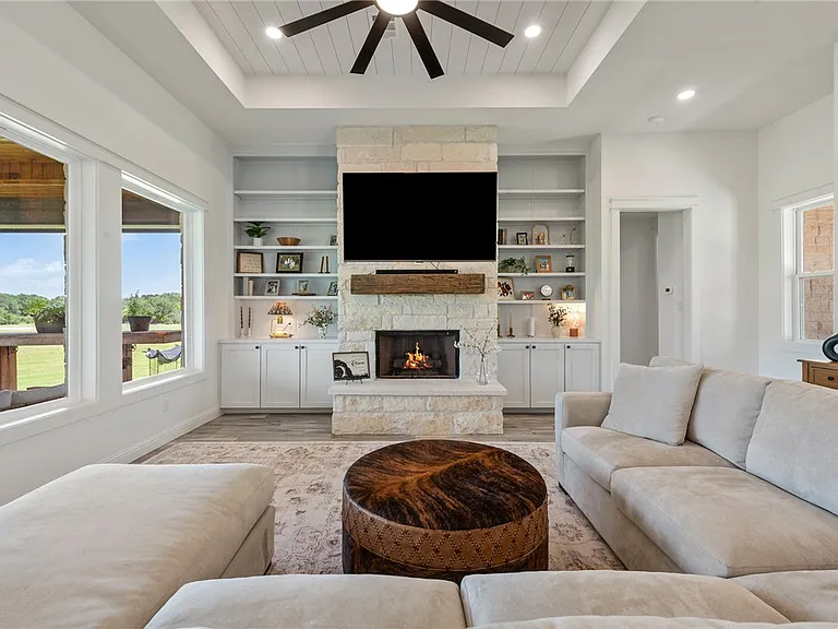 9974 Hidden Pond Dr — Photo 6