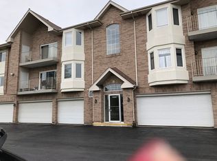 11480 S Magnolia Ln APT 303, Alsip, IL 60803