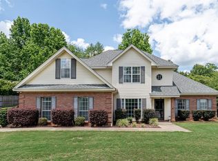 52 Lillan Ct, Deatsville, AL 36022