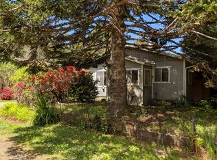 485 NE Montana St, Yachats, OR 97498