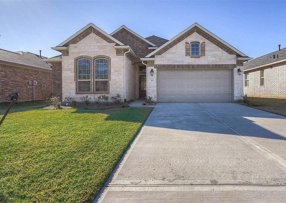 1st image of 423 Terra Vista Cir