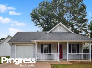 1381 N Hampton Dr, Hampton, GA 30228