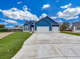 415 S Stoney Creek St, Clearwater, KS 67026