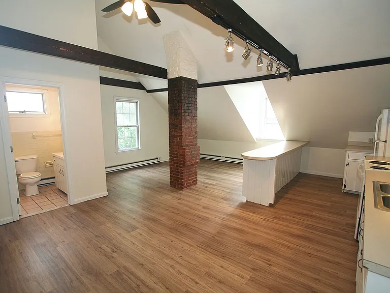 19 FIRST — Photo 4