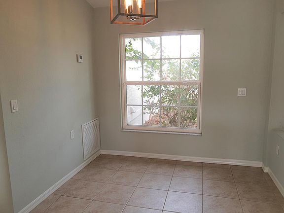Dining room.