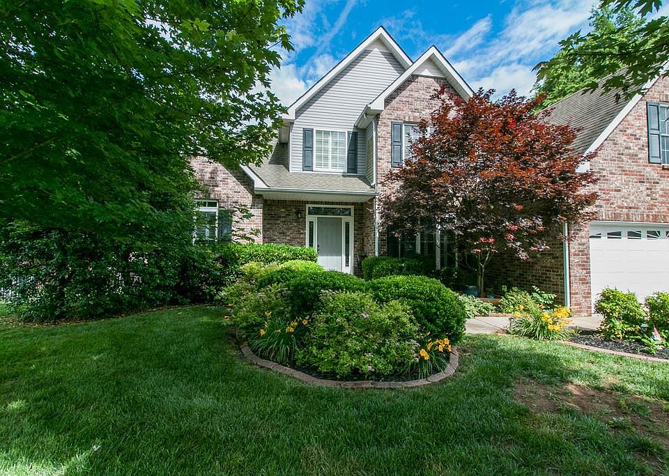 1st image of 838 Iron Wood Cir