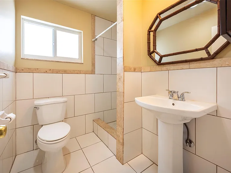 930 Mandarin Isle — Photo 20