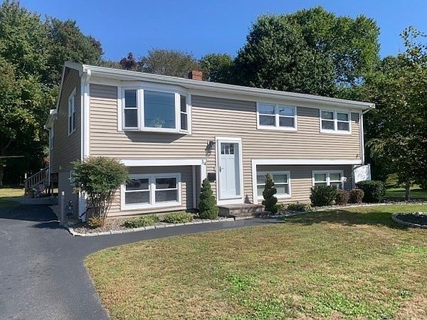 1st image of 34 Mayflower Ave