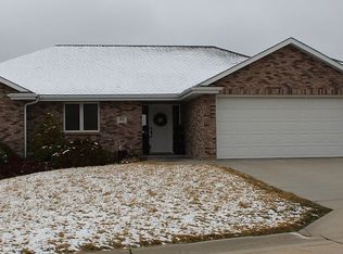 104 W Granville Ave, Beatrice, NE 68310