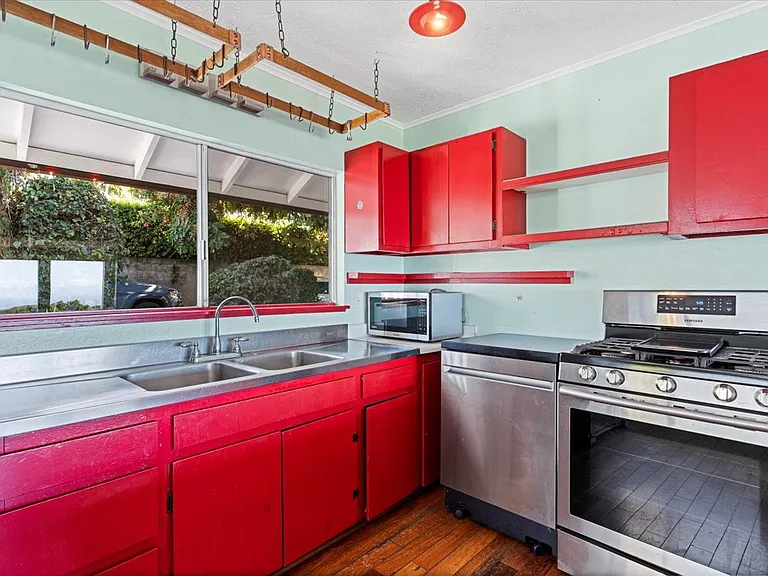 1076 Kehau Pl — Photo 9