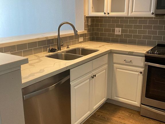 4th image of 1211 Cabrillo Ave Unit 306