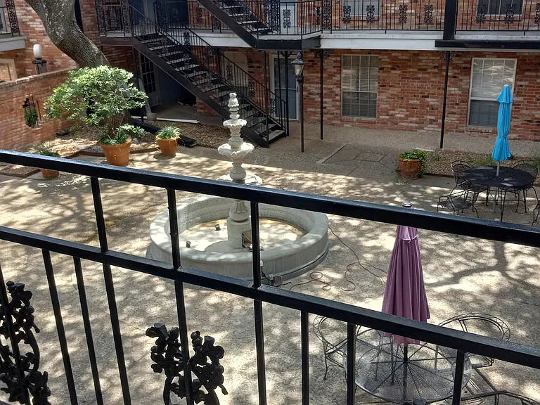 8401 N New Braunfels Ave #223 — Photo 3