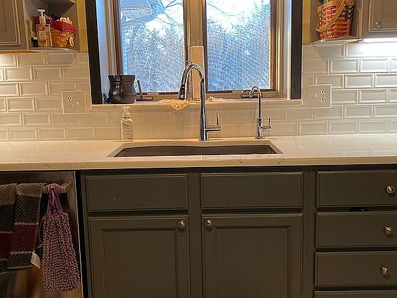 3rd image of 17201 S 72nd St