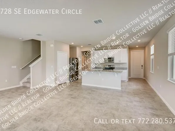 5728 SE Edgewater Cir, Stuart, FL 34997