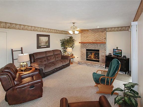 4th image of 4121 Sungate Ct