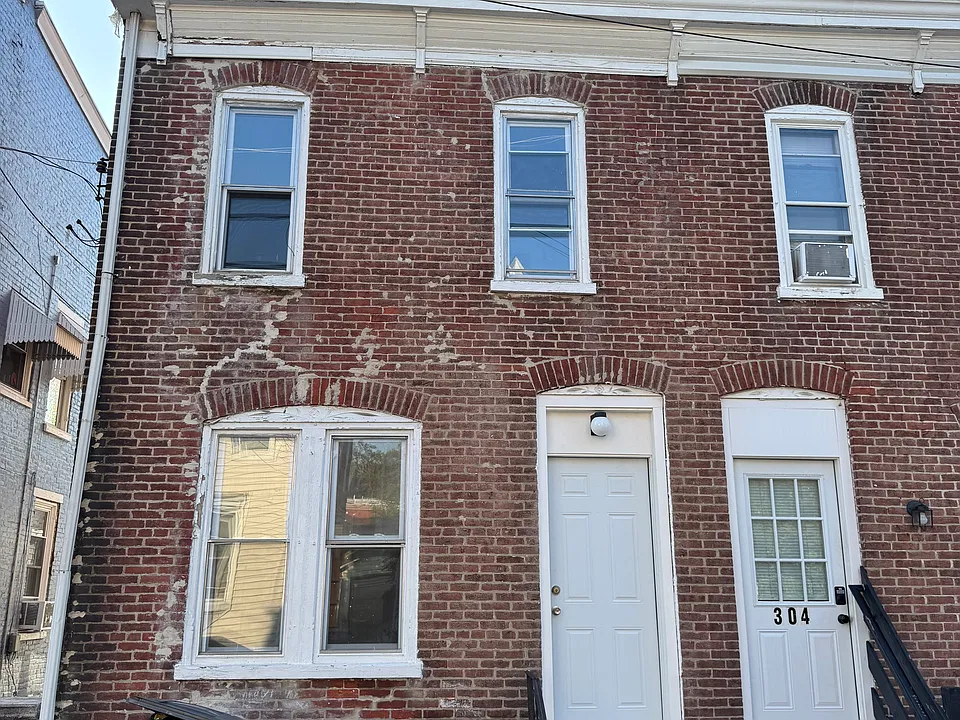 306 N Evans St