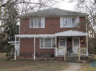 25 S 2nd St, Waterville, OH 43566