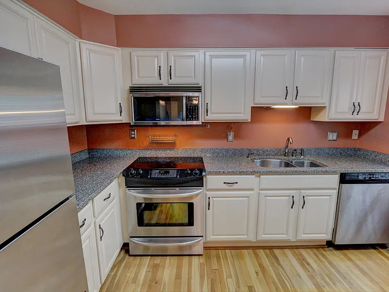 4 Fendall Ave — Photo 11