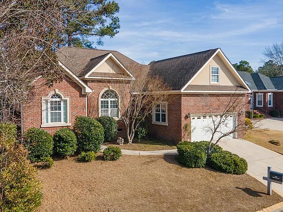 2nd image of 116 Eagles Nest Ln