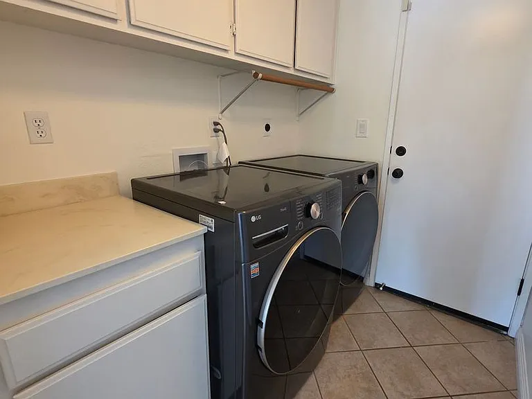 8531 Tyler St — Photo 17