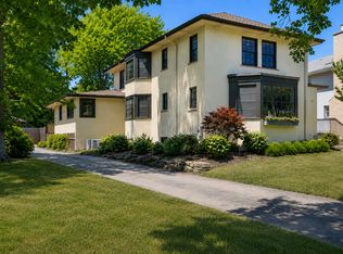 72 Warwick Rd, Winnetka, IL 60093