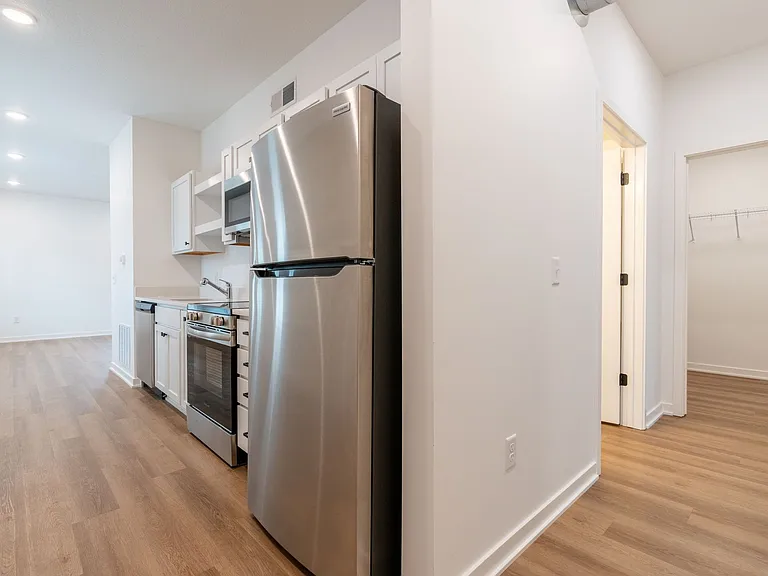 110 N Delaware Ave — Photo 17