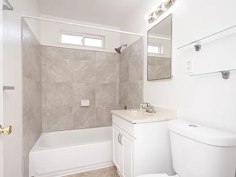 1804 Madrone Ave — Photo 2