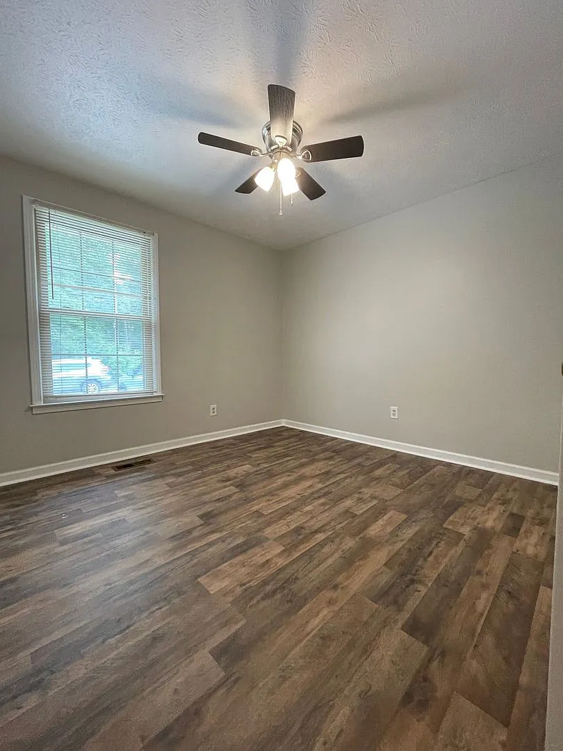 109 Oliver Street — Photo 2