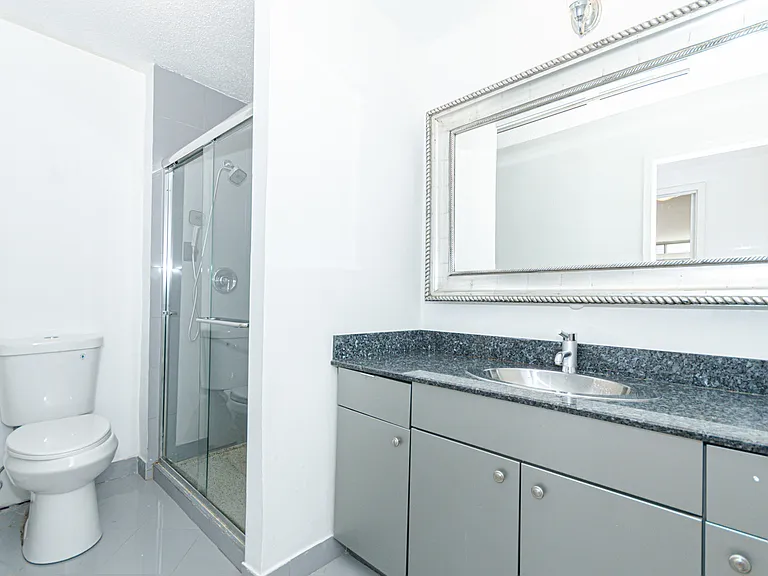 4170 N Marine Dr #13A — Photo 14