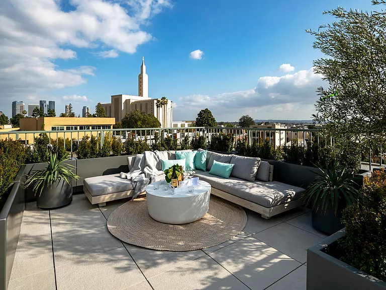 Lumiere at Malcolm - Luxury Homes — Photo 37