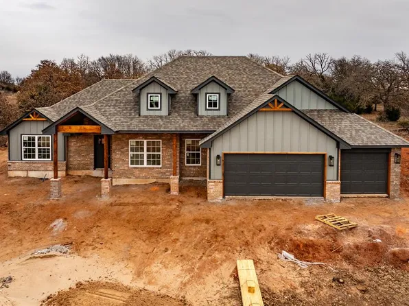 1241 Layla Ln, Blanchard, OK 73010