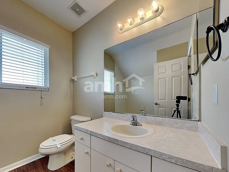 10332 Summerview Cir — Photo 15