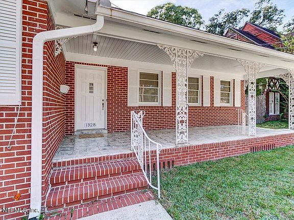 4th image of 1328 EDGEWOOD Avenue S