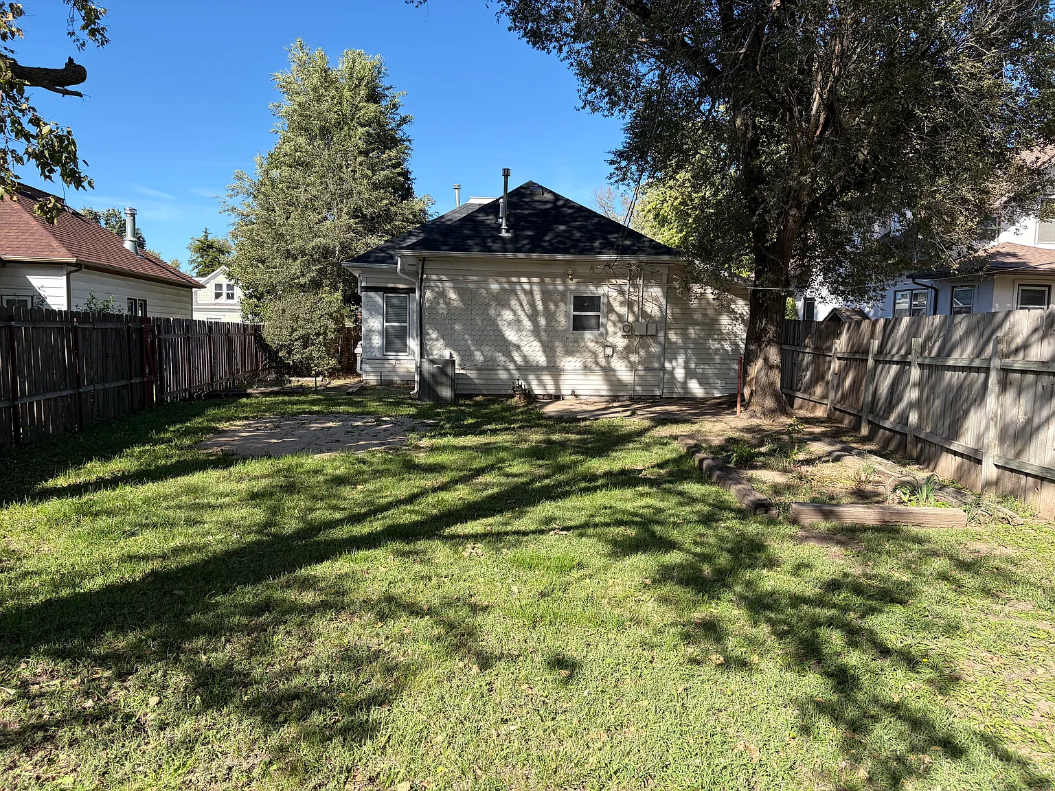 2 bed, 1134 sqft, $1,200 — Photo 2