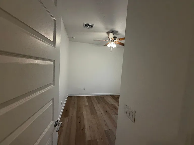 36375 W Leonessa Ave — Photo 17