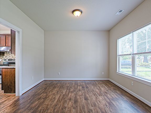 2723 Rodgers St-2_05252023