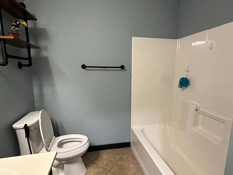 7 Stratton Ln — Photo 28