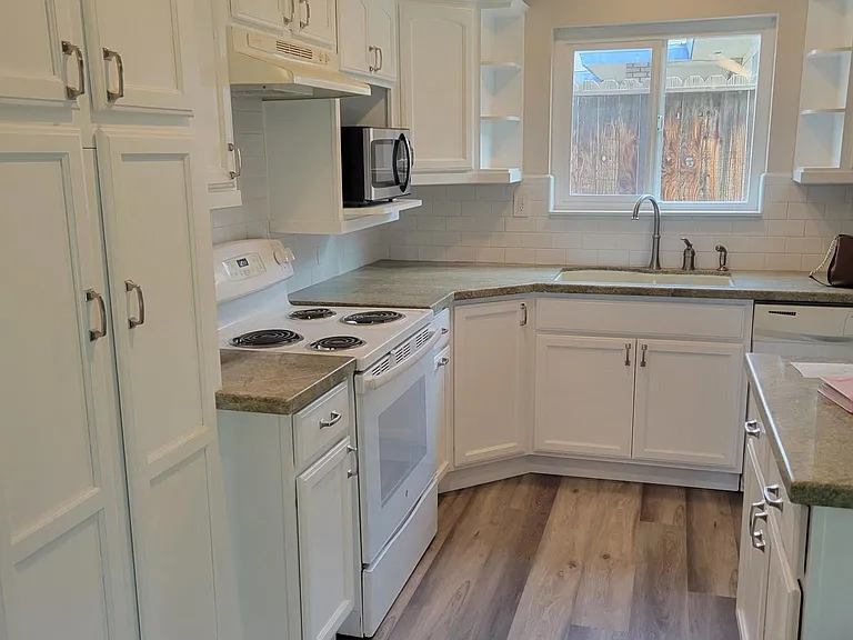 3401 Cardinal Ave — Photo 5