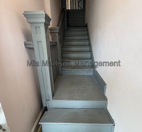 3rd image of 513 W 35th St #B