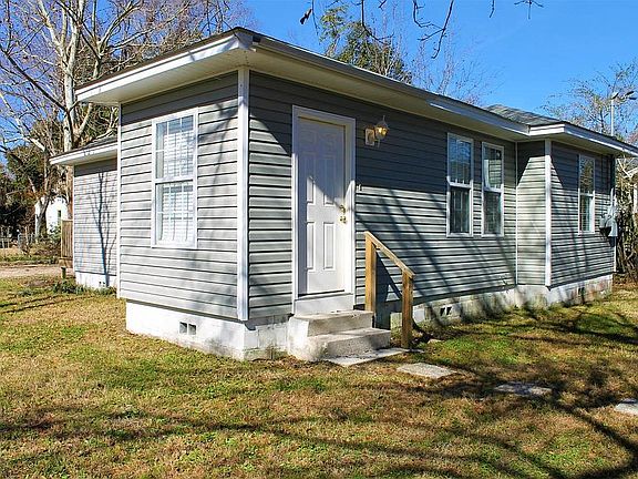 3rd image of 169 Dahlia St