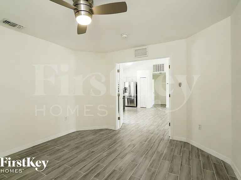 8451 Caloosa Rd — Photo 13