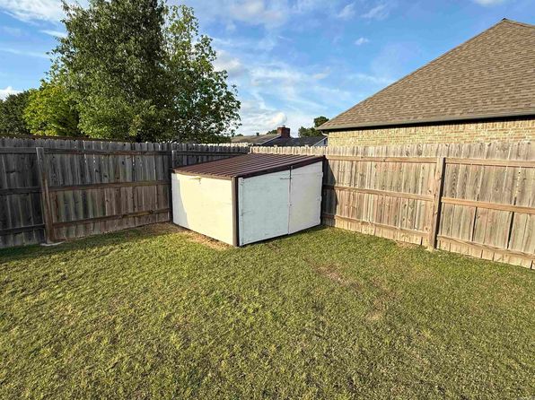 909 S 59th St, Paragould, AR 72450