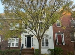 614 Garden View Sq, Rockville, MD 20850