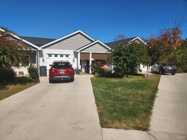 1317 Emerald View Ct, Bedford, VA 24523