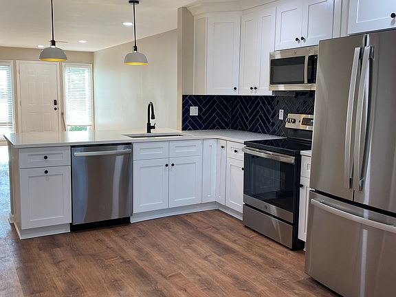 5th image of 5074 Afton Way SE